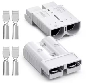 Konektor za povezivanje baterija